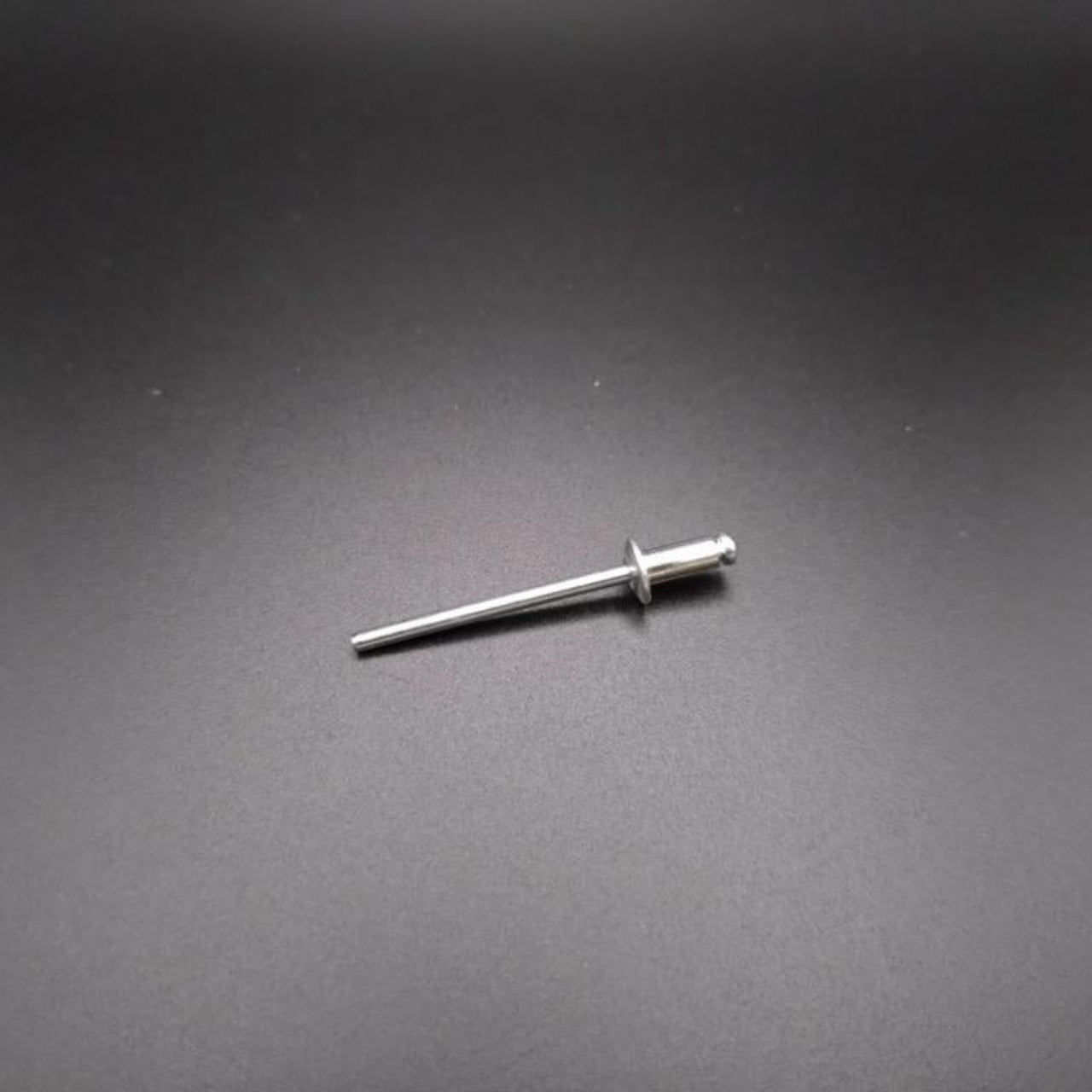 WANDLER Elektroroller - Niete Ladeanschluss